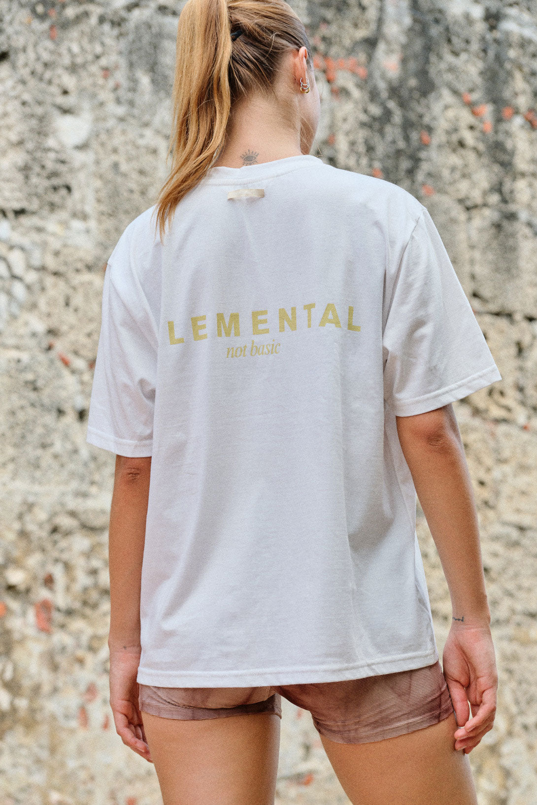 REMERA KIKI