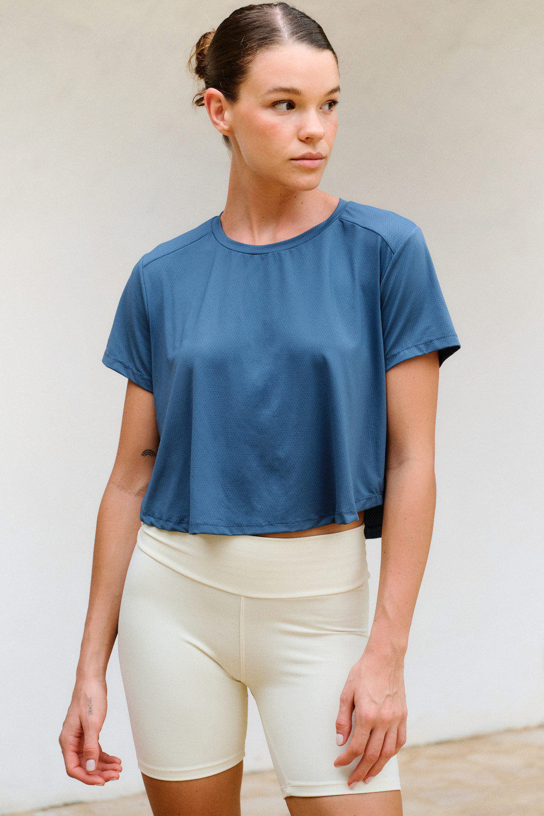 REMERA MORU
